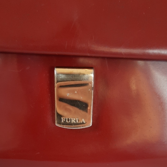 Furla Deep Red Leather Shoulder Bag - Picture 2 of 12